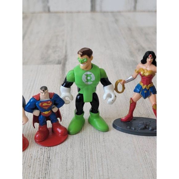 DC Comics Wonder Woman flash Green Lantern Superman Hawkman toy figure playset - Picture 4 of 13